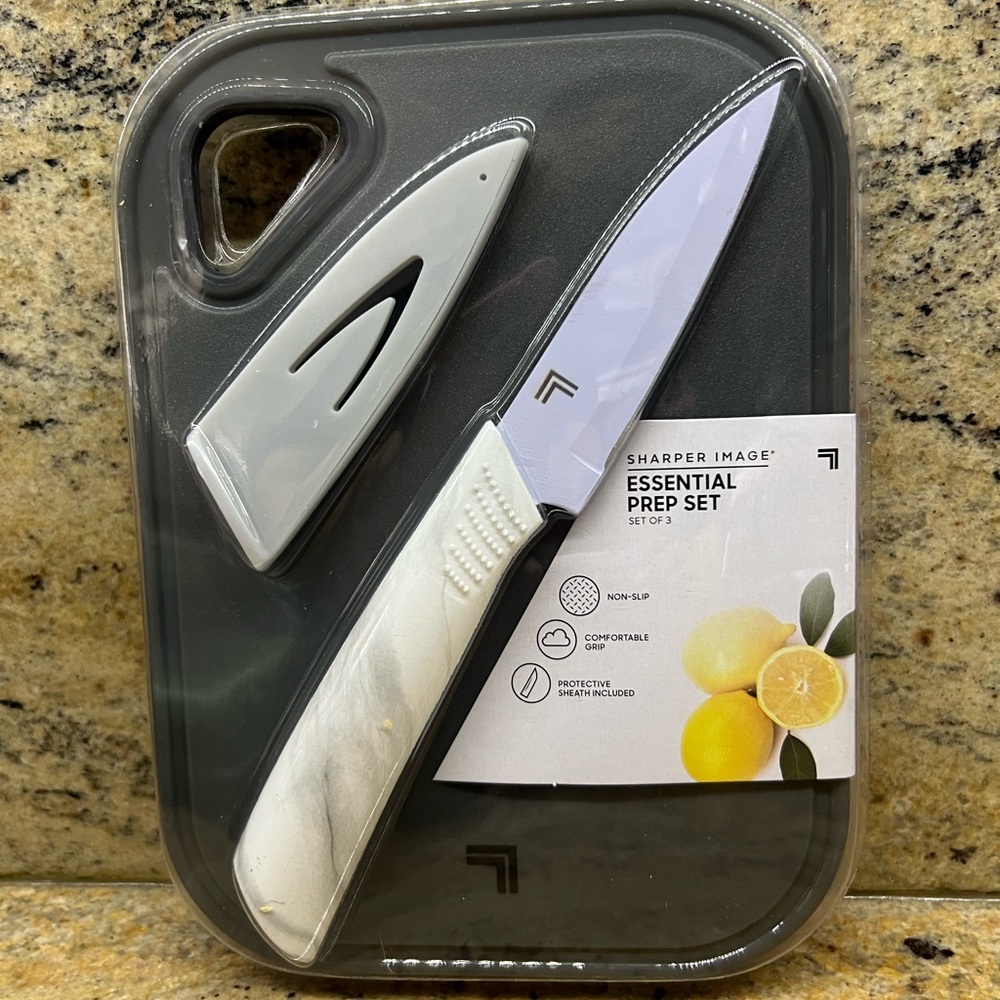 3 Pcs Sharper Image Essential Pre Set, Knife Sheath and Board Included.